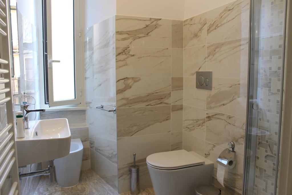 Termini Station Apartment Ai Due Cortili Presso Le Mura Aureliane Rom Exterior foto